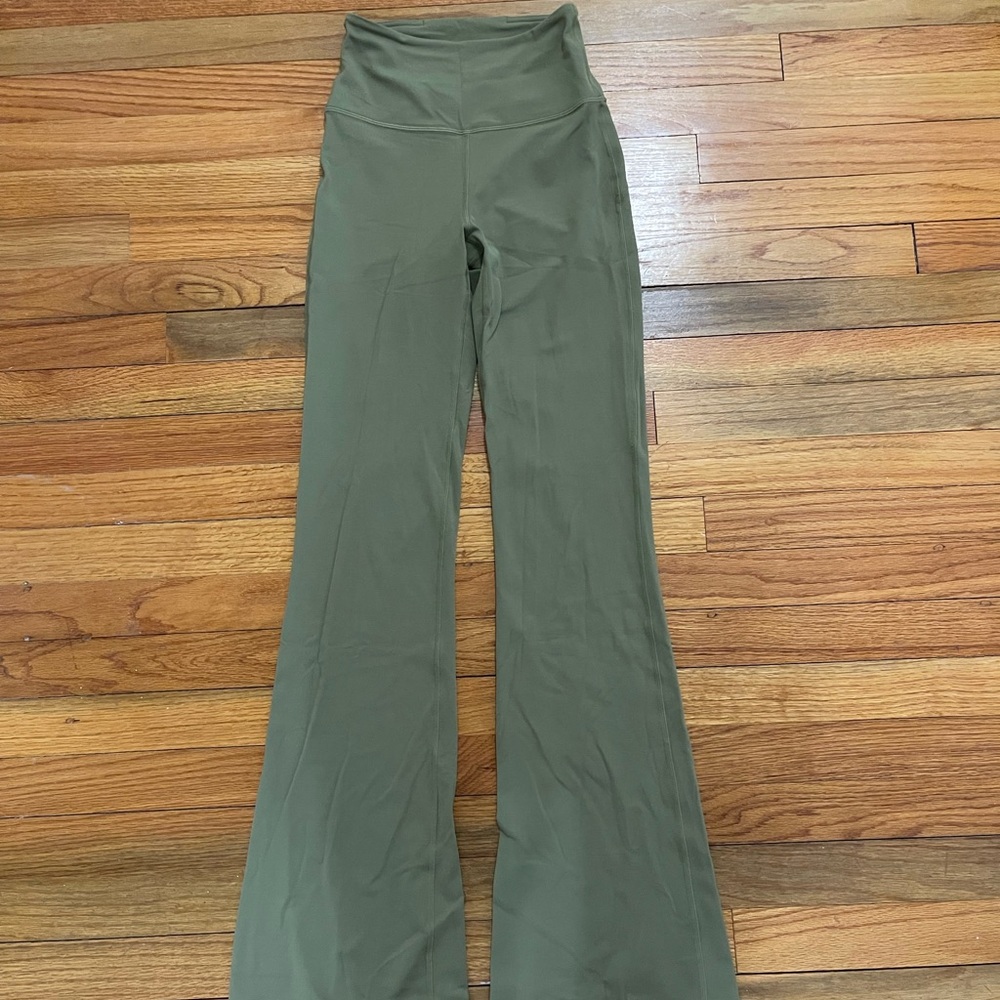 lululemon grove pant size 4